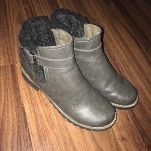dark gray short mountain boots